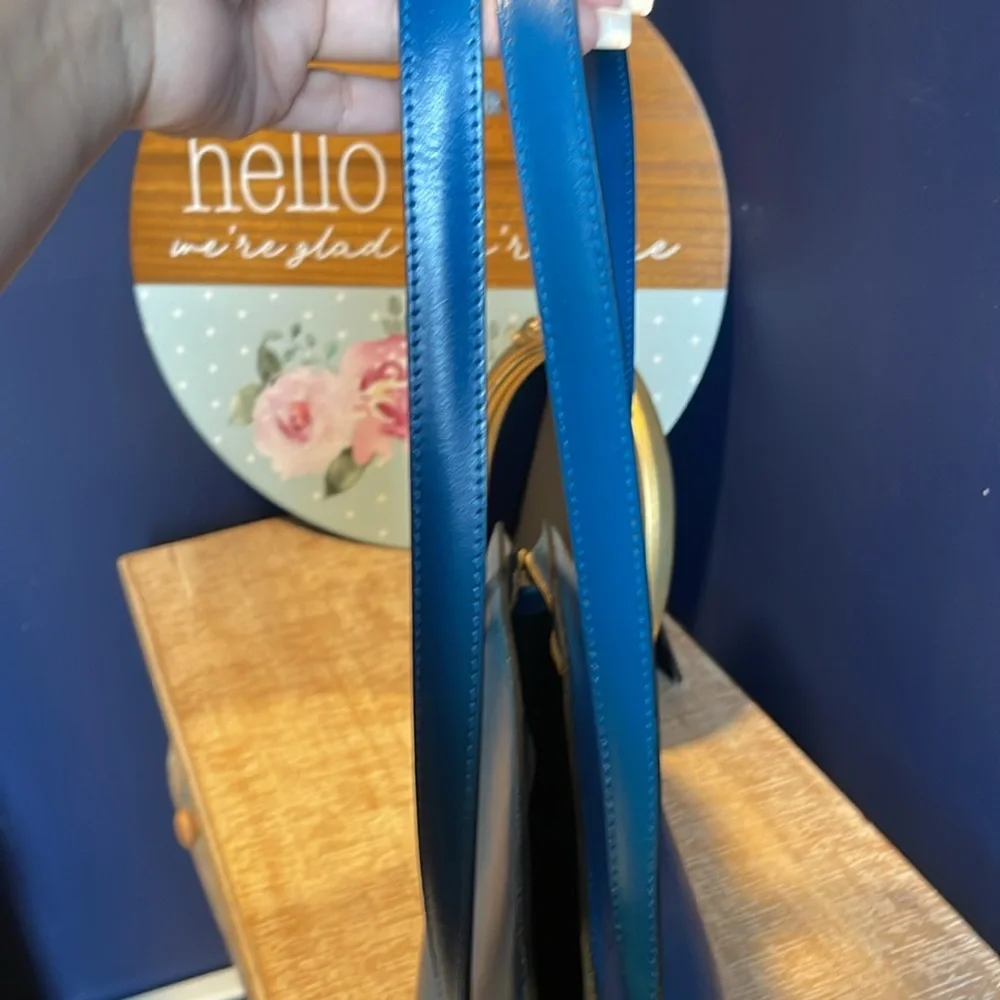 Louis Vuitton Blue Epi St Jacques - Picture 9 of 13